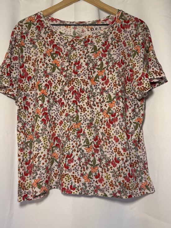 LOFT Tops - Loft Linen Short Sleeve Blouse Womens L Floral Red Pink Green Orange Flutter EUC